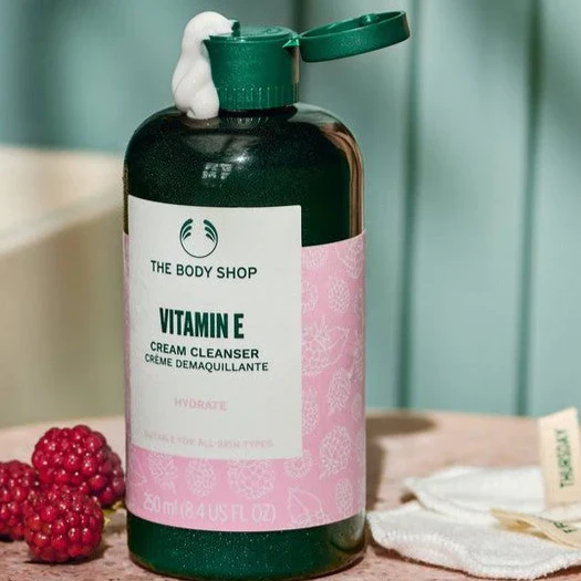 Vitamin E Cream Cleanser - Image 5
