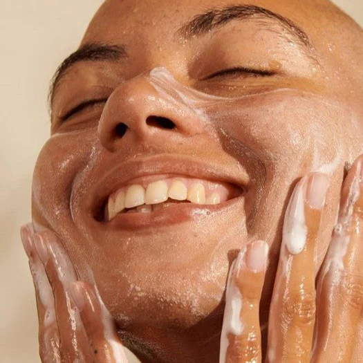 Vitamin E Gentle Facial Wash - Image 4