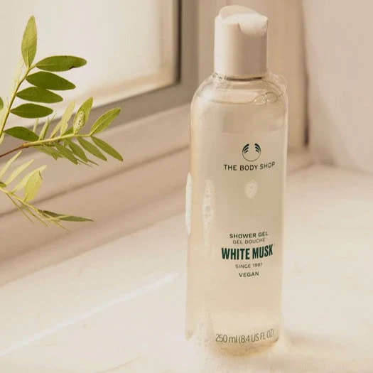White Musk® Shower Gel - Image 6